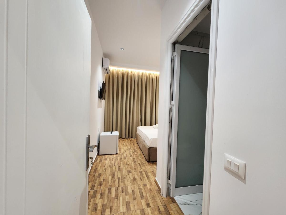 Sea Front Villa Vlore Exterior photo