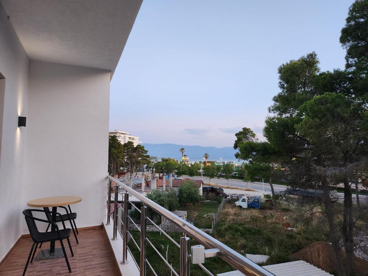 Sea Front Villa Vlore Exterior photo
